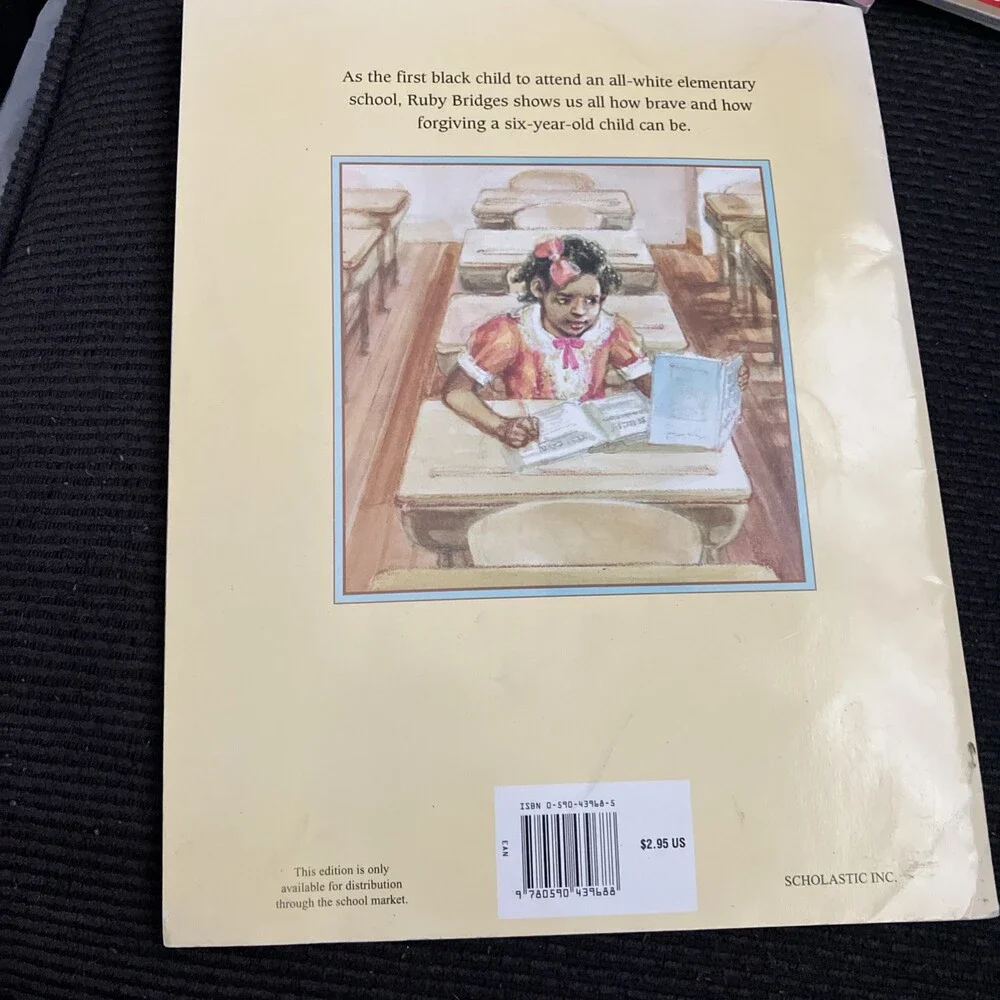 The Story of Ruby Bridges - Paperback By Coles, Robert - VERY GOOD - Picture 2 of 2
